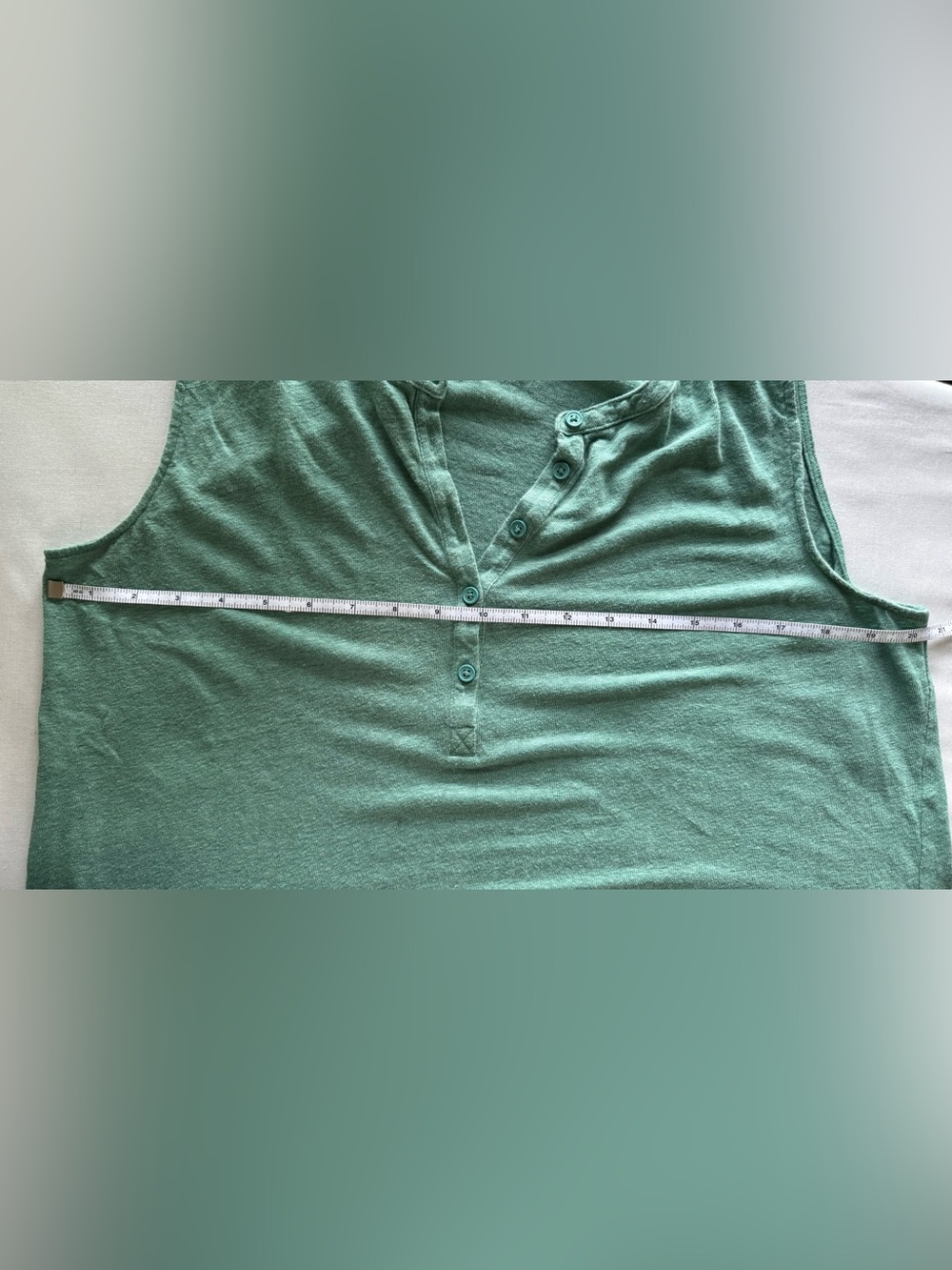 Garnet Hill Green Sleeveless Henley Tank with Lace Shoulders - Picture 5 of 5